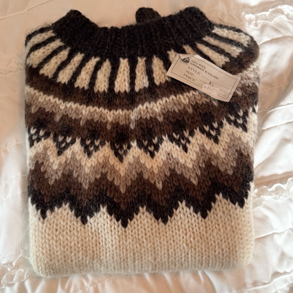Icelandic Handmade 100% Wool Sweater, XS, Brown and Cream, NWT